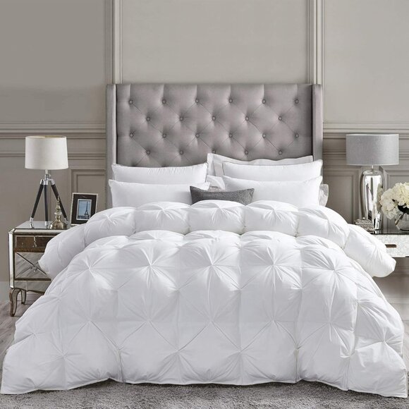Queen Size 100% Egyptian Cotton Goose Down Comforter - Plush & Breathable Design - Picture 1 of 7